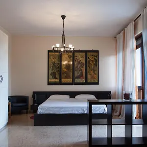 Santa Croce Bed & Breakfast Roma