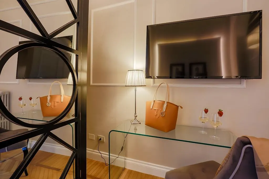Hotel Relais Tosinghi Florenz 3*,
